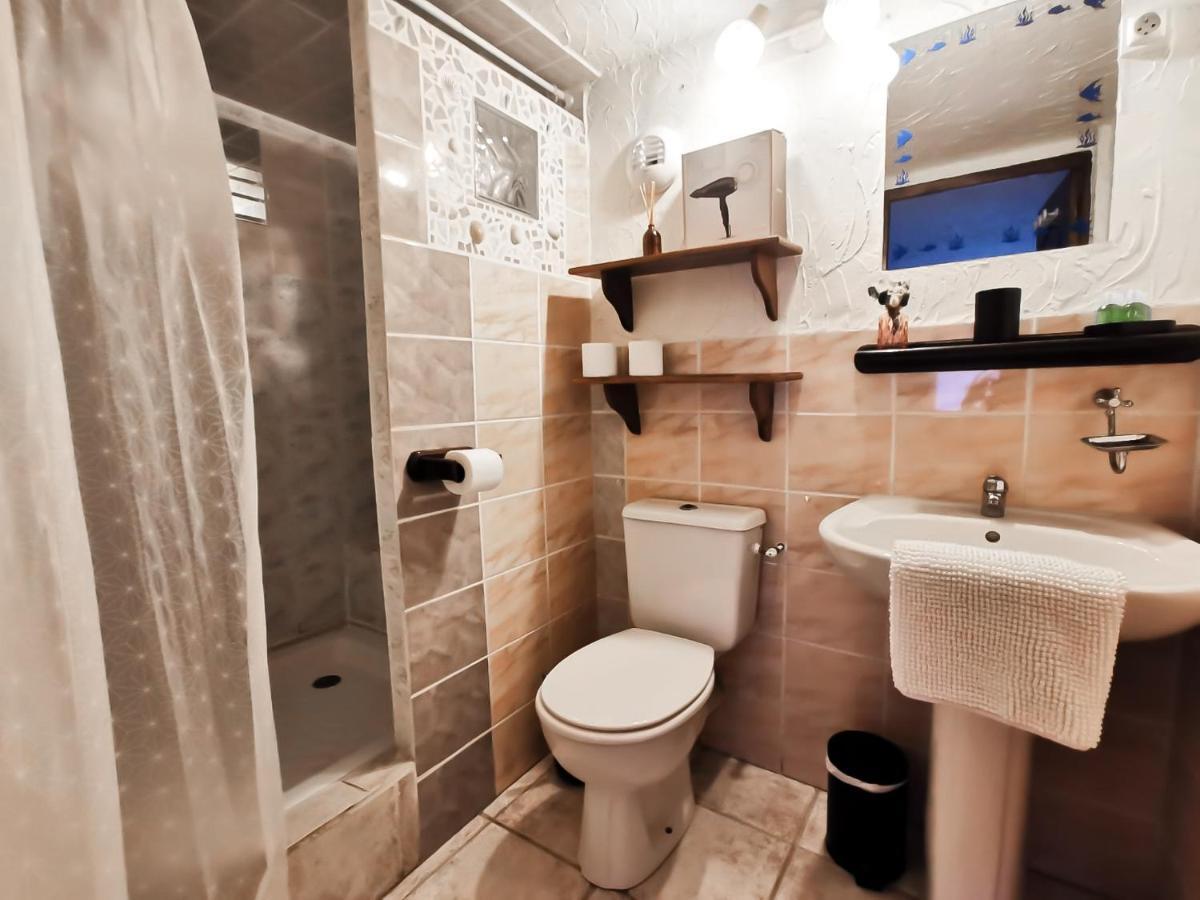 Les Chambres Du Roc Le Roc Екстериор снимка