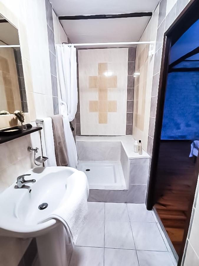 Les Chambres Du Roc Le Roc Екстериор снимка